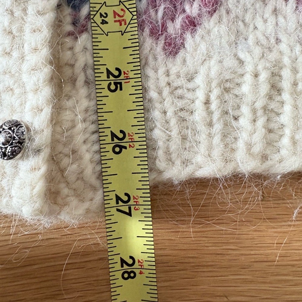 Vintage Hand Knit Faire Isle Wool Cardigan Sweater w Iconic Silver Buttons / S-M - Picture 11 of 13